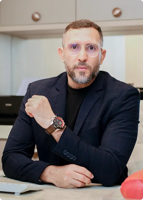 Dr. Rafael Luna no consultório